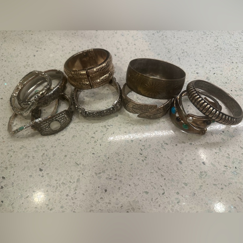 Vintage lot of 10 mid century bangles and braclets